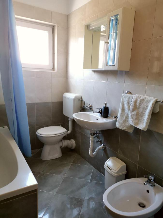 Apartment Brala Posedarje Luaran gambar