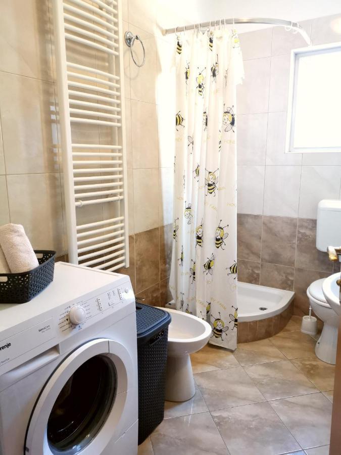 Apartment Brala Posedarje Luaran gambar
