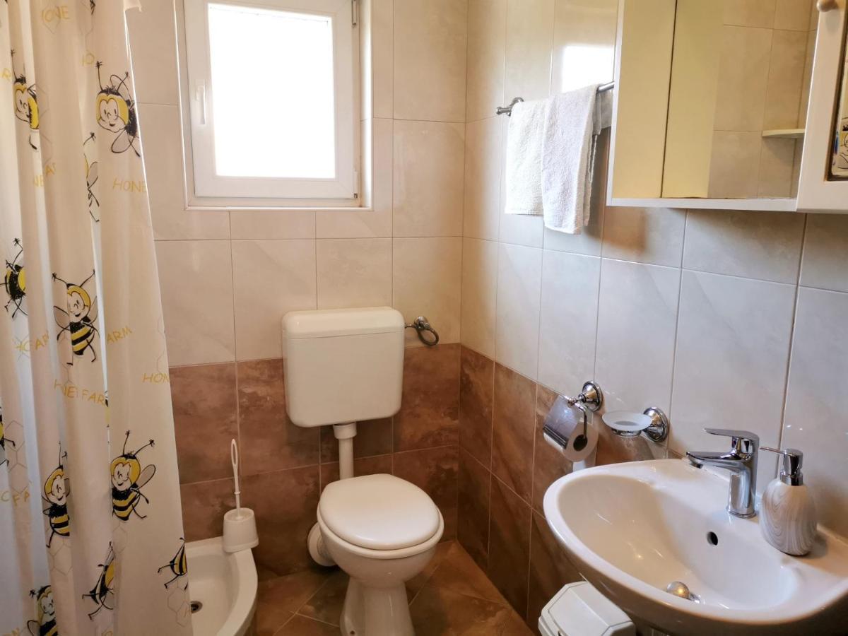 Apartment Brala Posedarje Luaran gambar